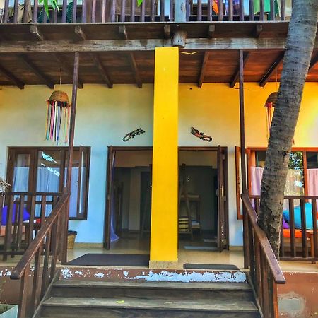 Gecko Restaurant&Rooms Arugam Bay Buitenkant foto