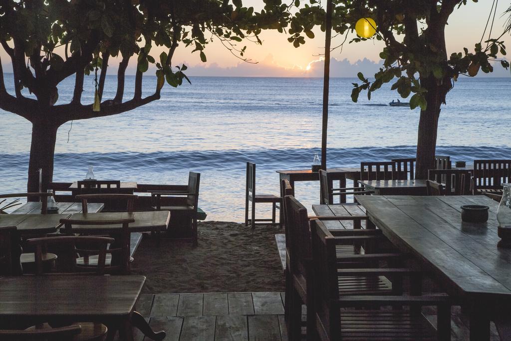 Gecko Restaurant&Rooms Arugam Bay Buitenkant foto